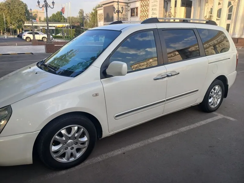 Kia Karnival Rent Car 4 Kia Karnival Rent Car 4