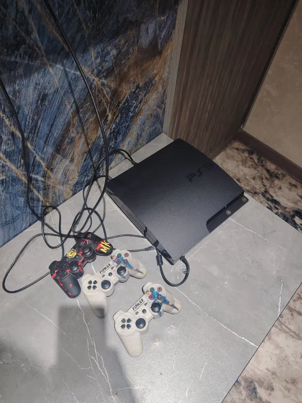 Playstation 3 sotiladi Playstation 3 sotiladi