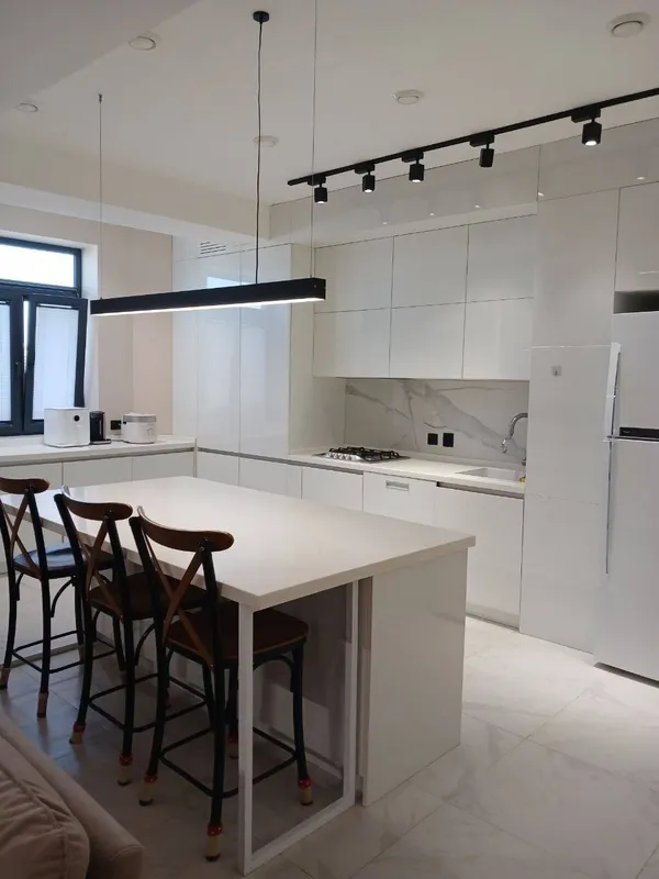 3-комнатная квартира, 130 м², Яккасарай 6