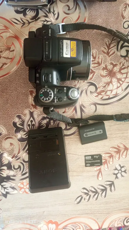 Продаётся фотоаппарат Sony hx1 2 Продаётся фотоаппарат Sony hx1 2