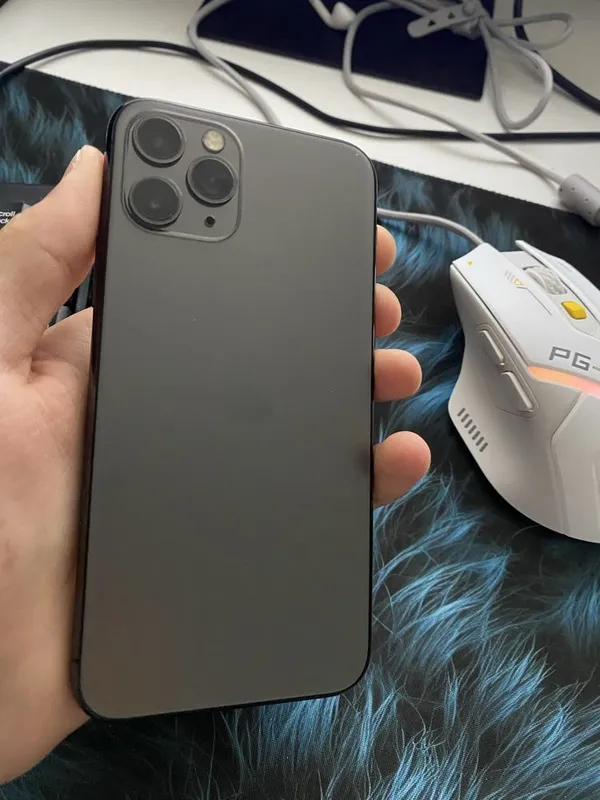 Iphone 11 pro в идеальном состаянии каробка документ 2