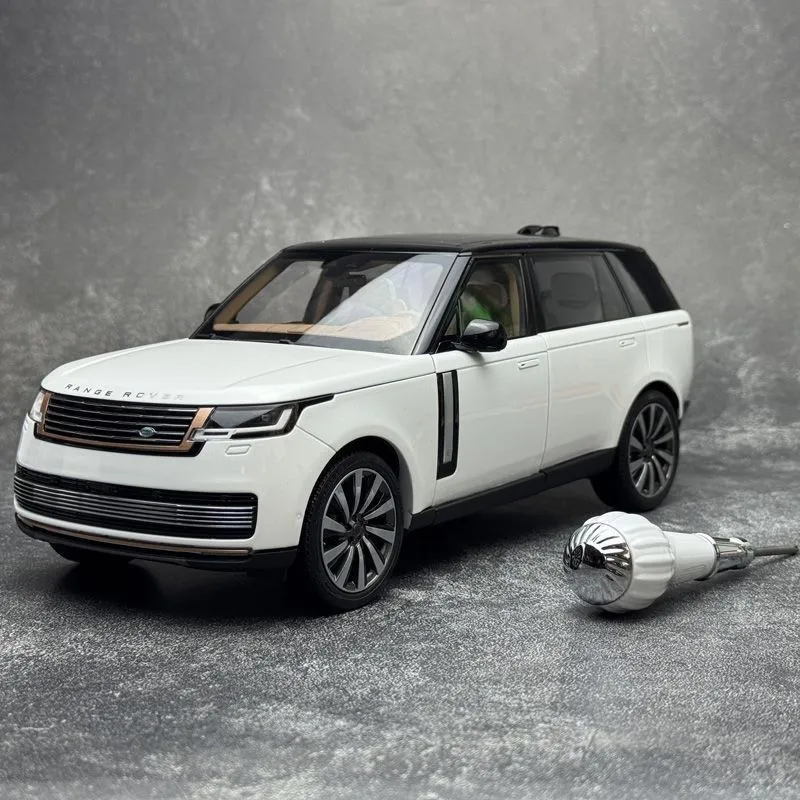 Range Rover autobiography 1:18 modeli kichratilgan varianti. — фото 1