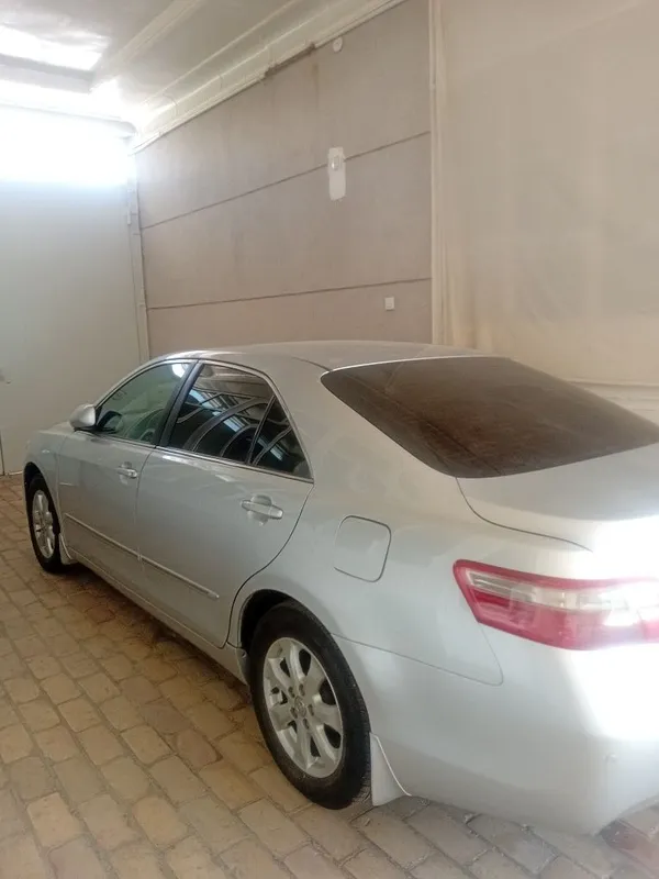 Tayota camry sotiladi 3