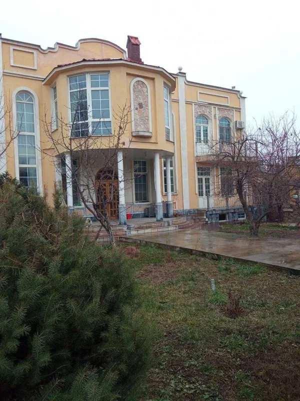 Мирзо-Улугбекский район — продаётся уникальный дом! — фото 1 Мирзо-Улугбекский район — продаётся уникальный дом! — фото 1