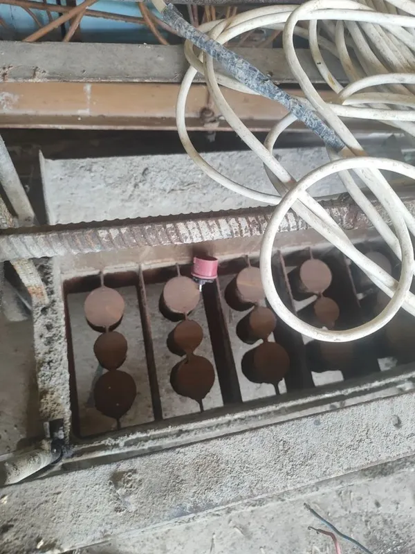 Shlaka blok chiqaradigan texnika 15x30 muommosiz ishlidi.