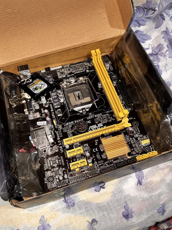 Материнская плата gigabyte