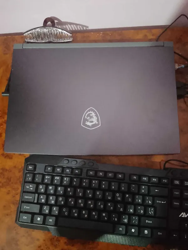 MSI cori5 igravoy notbuk 3