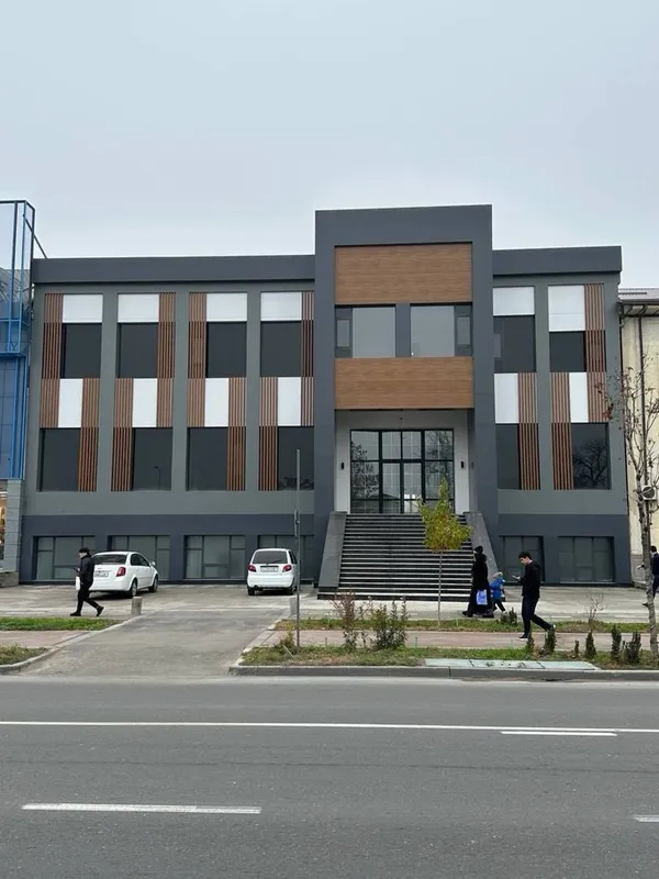 Мирабадский район 5 минут до ТРЦ Compass, массив Куйлюк-1 1900кв.м