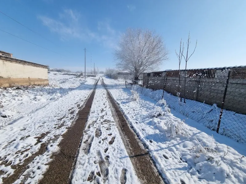 Yer sotiladi documentdan momo yoq suv svet gaz bor yer olchami 20 soti — фото 4