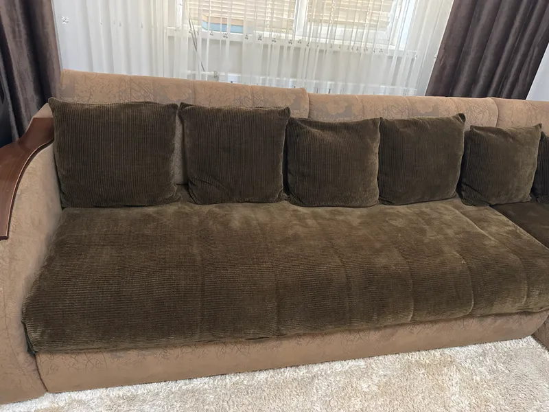 Chocolat rangdagi divan , taygi sandiqchali qulay — фото 1