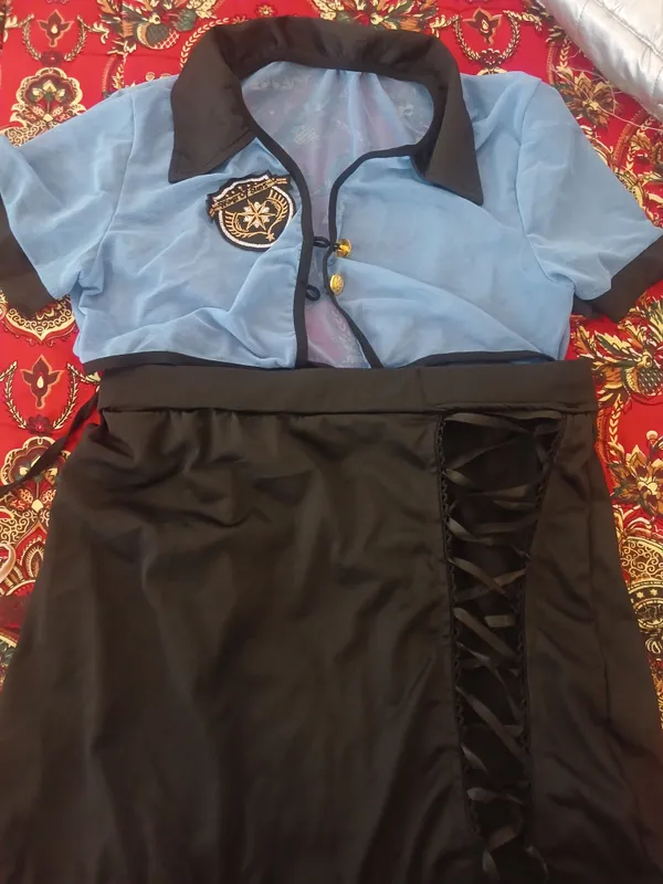 Rolli kastyum police (penyuar)