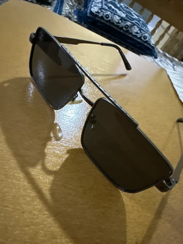 glasses Louis Vuitton 1 glasses Louis Vuitton 1