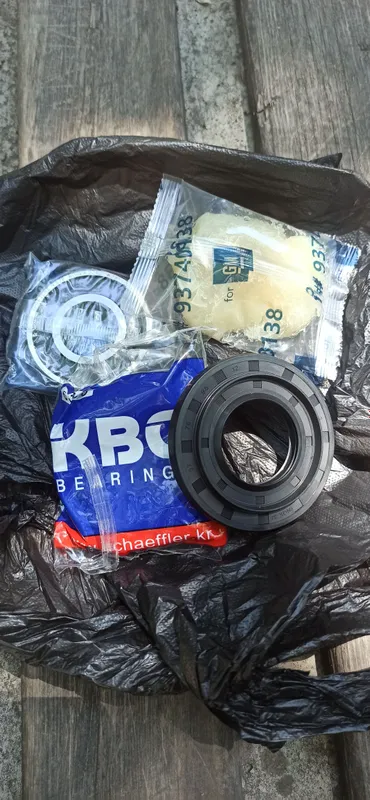 комплект подшипникови сальника комплект подшипникови сальника