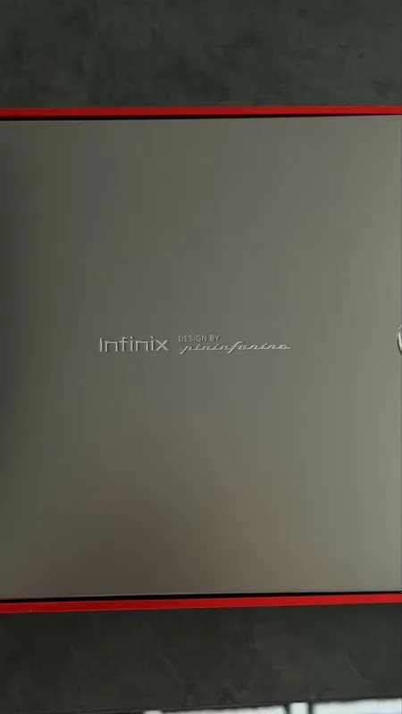 Infinix 60 ultra Pininfarina — фото 4