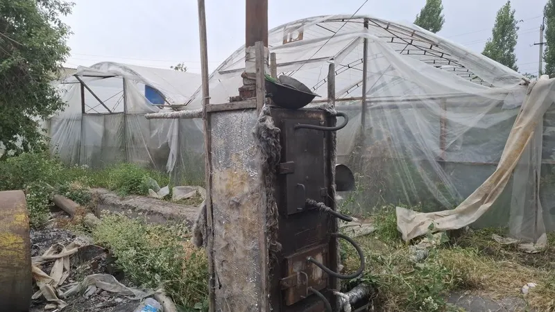 Parnik sotiladi hamma narsasi bor 2