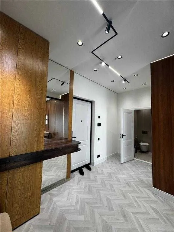 Сдаётся квартира 1/7/12 на NRG Zamon ор-р метро Янгиабад 4 Сдаётся квартира 1/7/12 на NRG Zamon ор-р метро Янгиабад 4