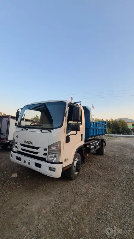 Самосвал Isuzu 5 т 5 Самосвал Isuzu 5 т 5