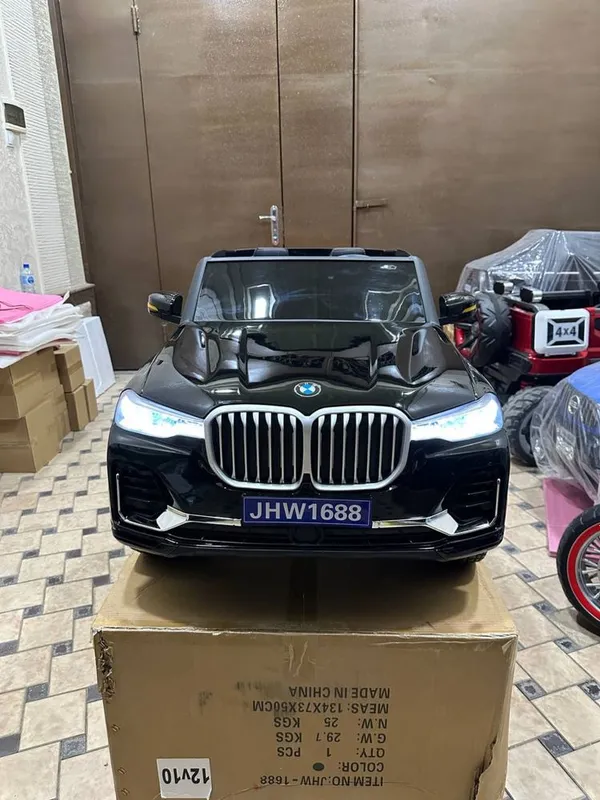 BMW x7 chorniy 1