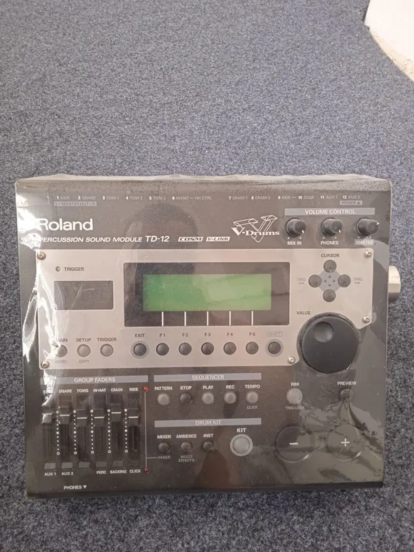 Roland 12 modul почти янги — фото 2
