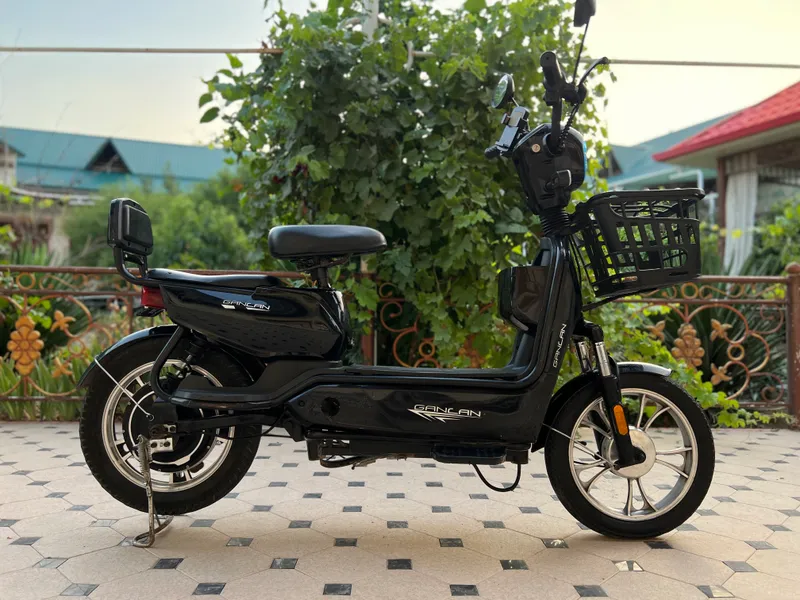 Skuter narxi 1.700 kami yoq 2 Skuter narxi 1.700 kami yoq 2