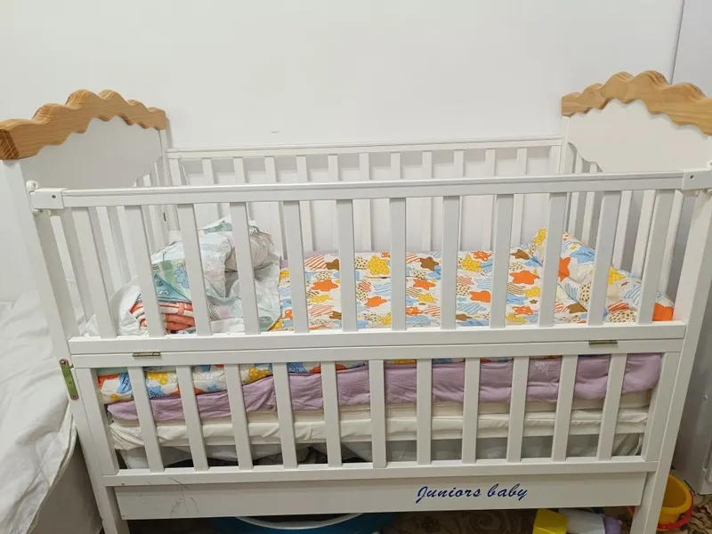 Srochna kravat sotiladi detskiy yangidek aybi yoq