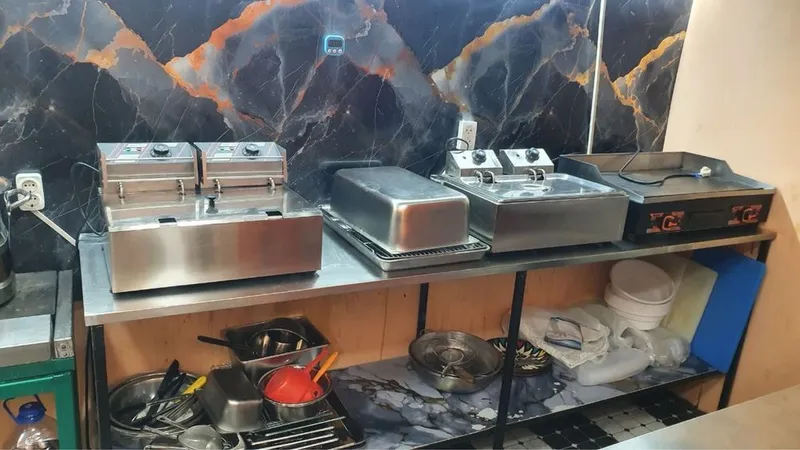 Fast food va KFC biznesi uchun barcha buyum va apparatlar sotiladi — фото 3
