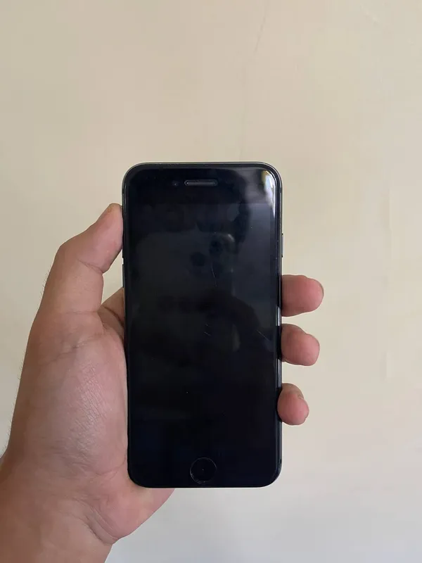 iPhone 8 64gb 100% 4 iPhone 8 64gb 100% 4