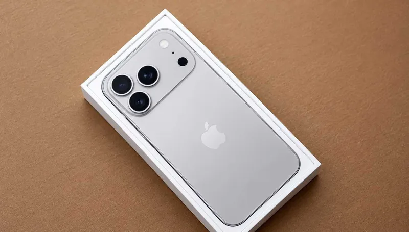 iPhone 17 Pro Max Silver 512 ГБ, две SIM-карты, новый 2