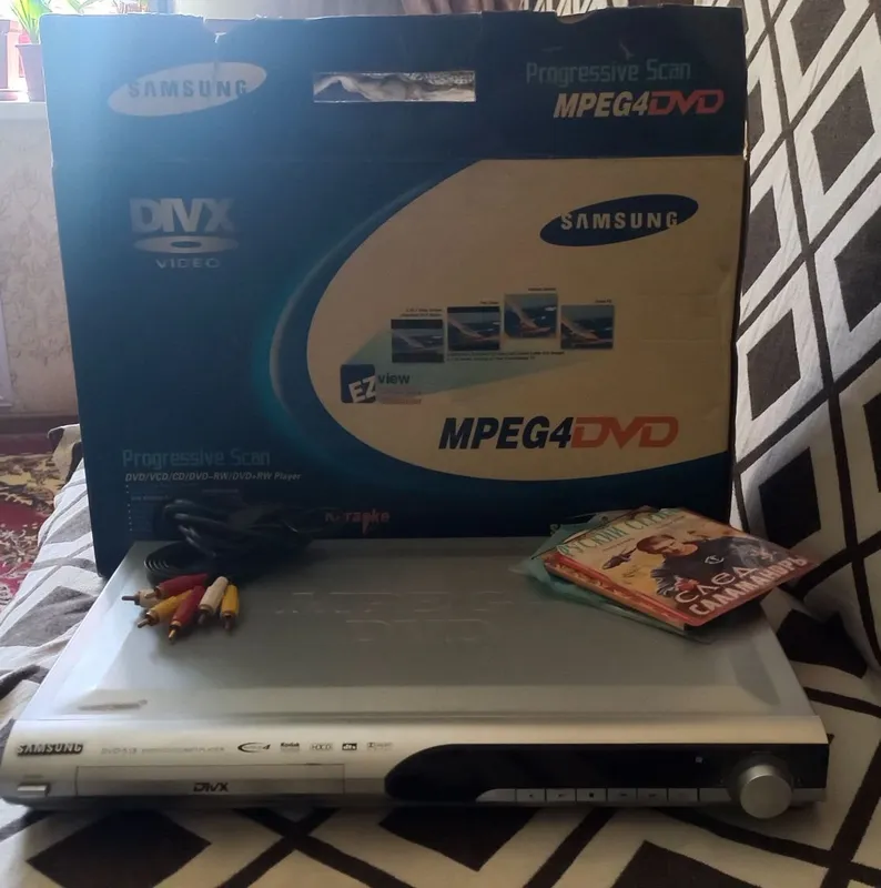 Samsung dvd-mpeg4 4 Samsung dvd-mpeg4 4