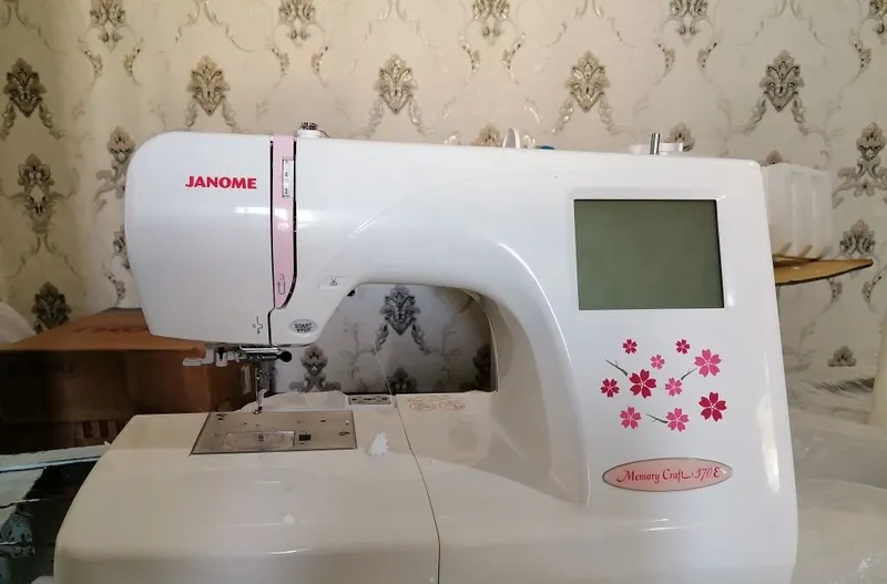 Продаётся вышивальная машина Janome MC370E 1 Продаётся вышивальная машина Janome MC370E 1