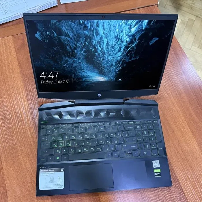 Hp pavilion gayming v15 4