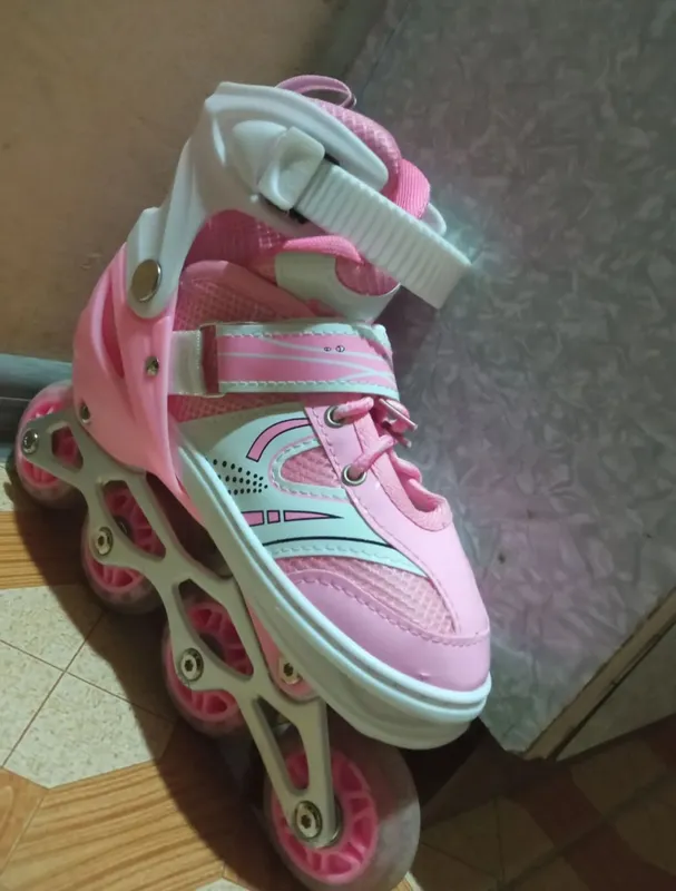 Qizlar uchun deyarli yangi holatdagi Roliklar