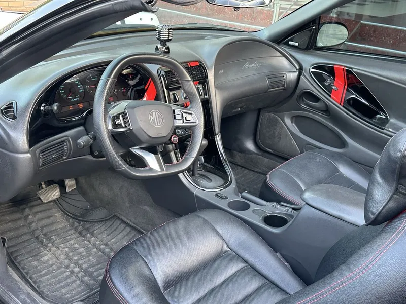 Ford Mustang kabriolet 6