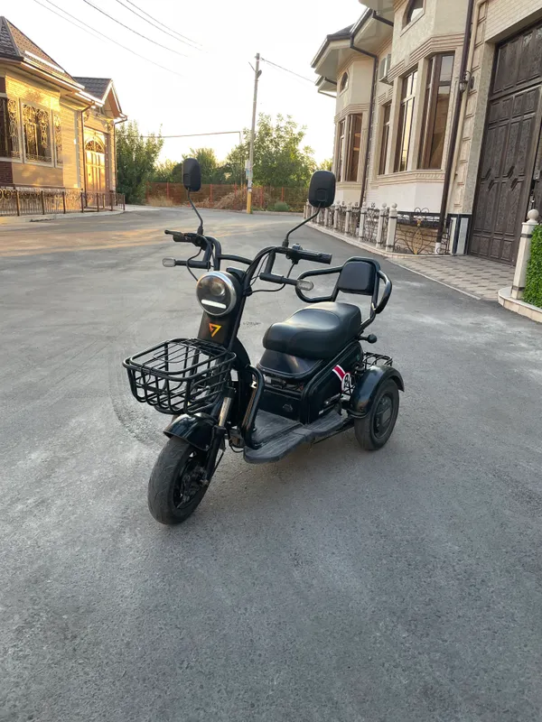 skuter sotiladi 2