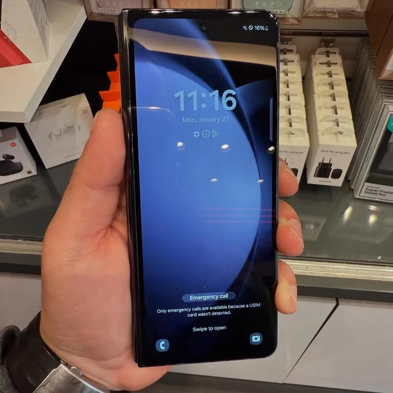 Samsung z Fold 5 12/512Gb — фото 2