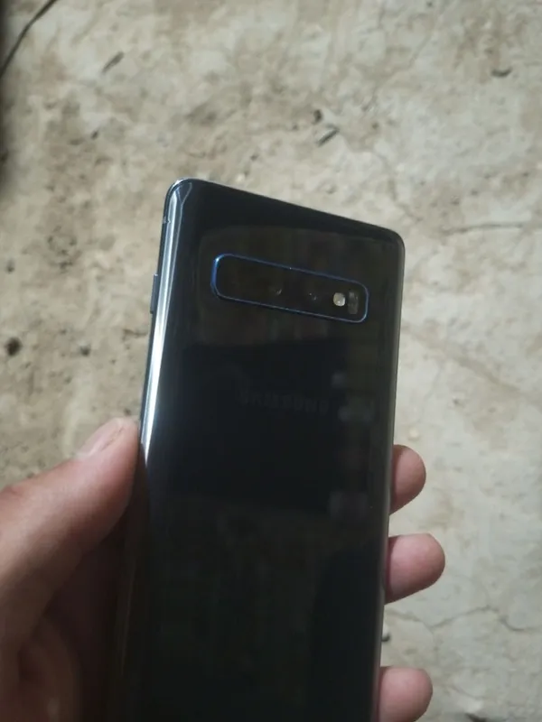 Samsung S10 8/128 1