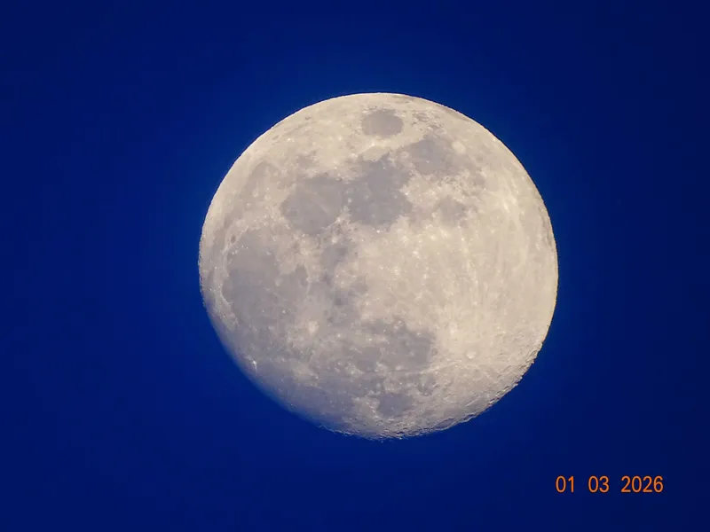 Kamera, Sony Cyber-shot DSC-HX400V 100x zoom — фото 5