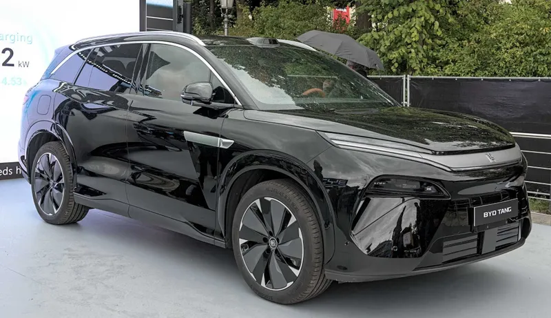 BYD TANG L naxt va rassrochkaga