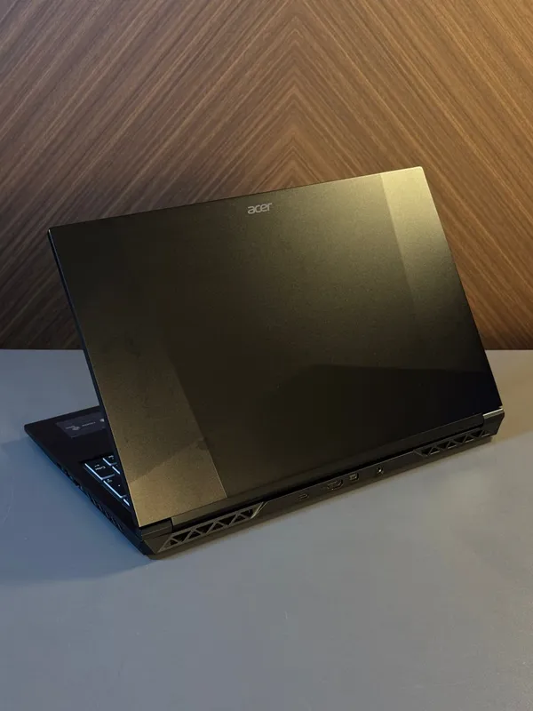 Kuchli igrovoy noutbuk Acer Aspire 7 — фото 2