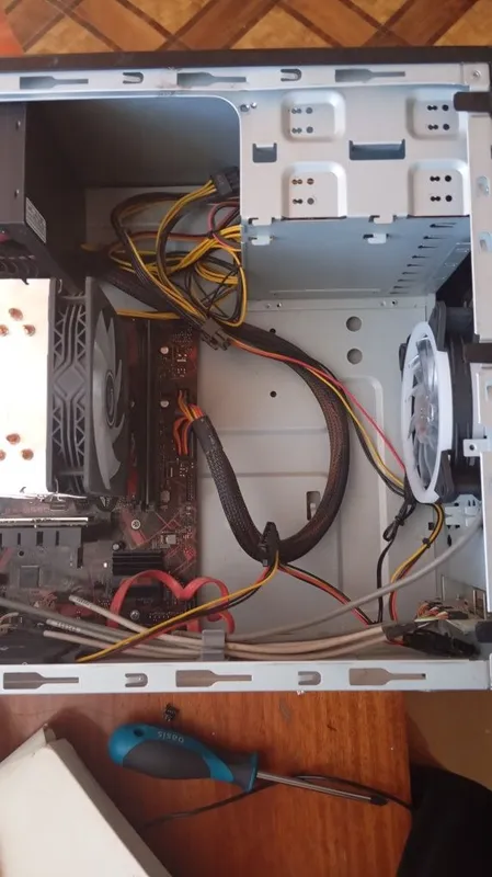 Kompyuter i3 10f 2
