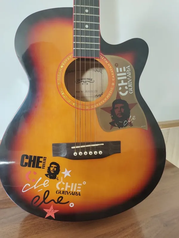 Akustik Gitara sotiladi. Che Guevara version. — фото 1