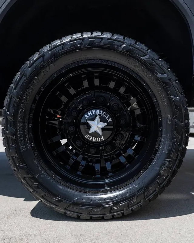 GMC Sierra 3500 HD Denali Ultimate 2026 5 GMC Sierra 3500 HD Denali Ultimate 2026 5