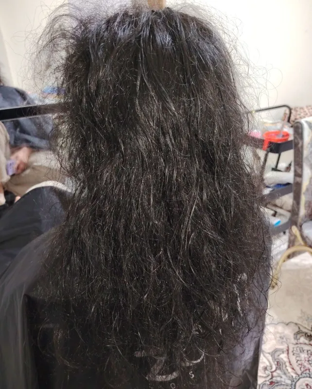 Sochlarni keratin bilan tekislash 2 Sochlarni keratin bilan tekislash 2