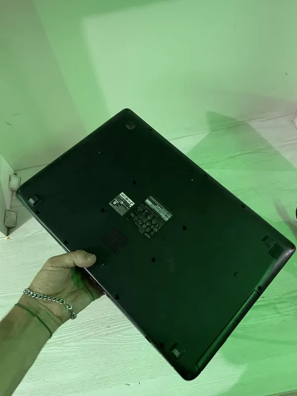 Noutbuk Acer xolati yaxshi 3