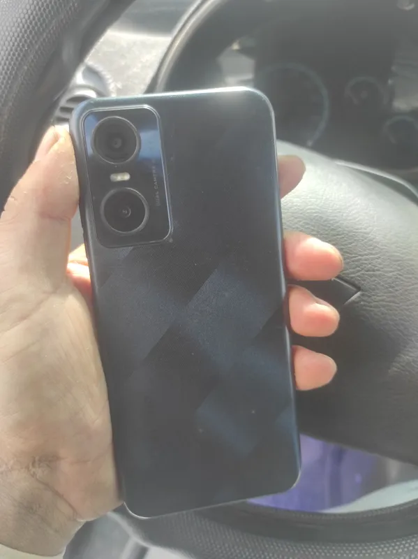 tecno pop 32 GB aybi yo narxi bolishi 300 ming som 1