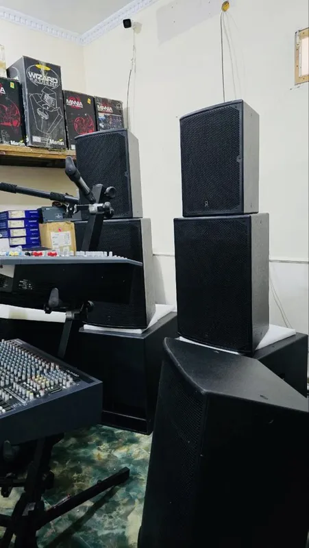 TurboSound tcs-B15BDP акустическая система Италия — фото 3