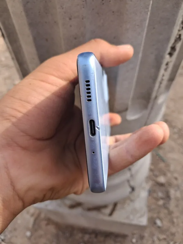 Samsung A33 5G 8/128 yili 2024 hech qaysi almashma 1