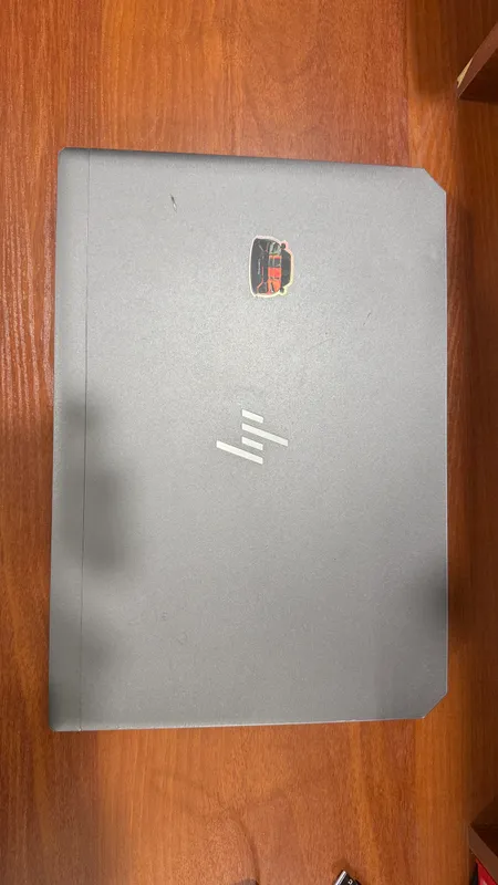 HP ZBook G5 15 i7-8850h P2000 4Gb 2