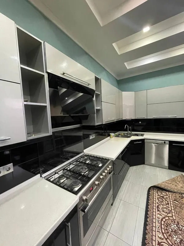 Аренда под офис Евро дом 3 сот 3 уровня 8 комнат 540 м2 — фото 3