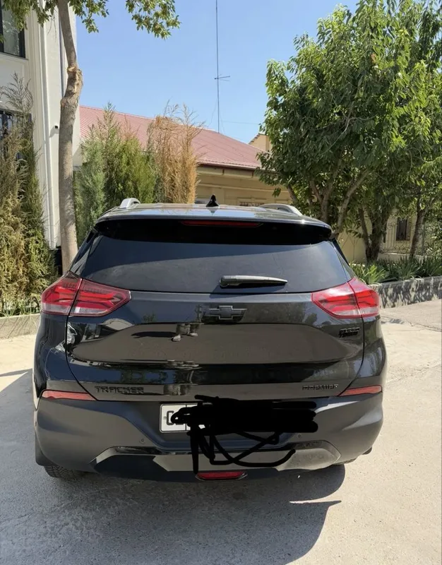 Продаётся Chevrolet Tracker своя! Цвет чёрный premier плюсь позиция. 1 Продаётся Chevrolet Tracker своя! Цвет чёрный premier плюсь позиция. 1